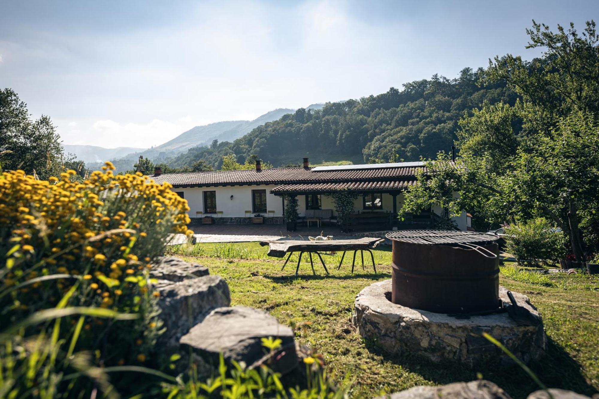 Finca La Naguada Casa Rural En Asturias Beloncio Exterior photo